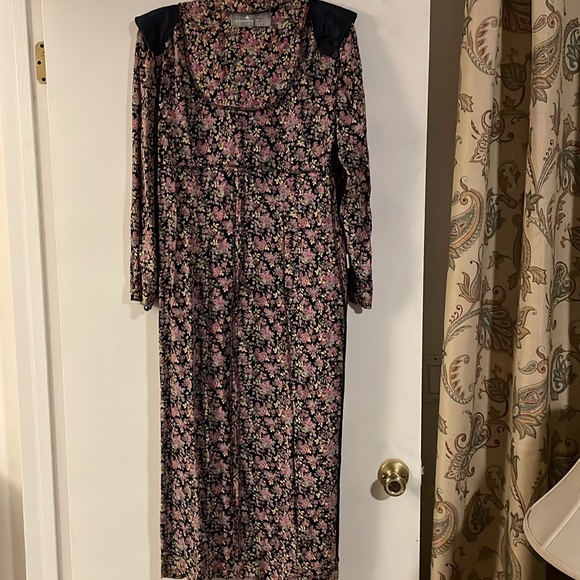 LIZ CLAIBORNE VINTAGE DRESSES PETITE 12 - Picture 7 of 8